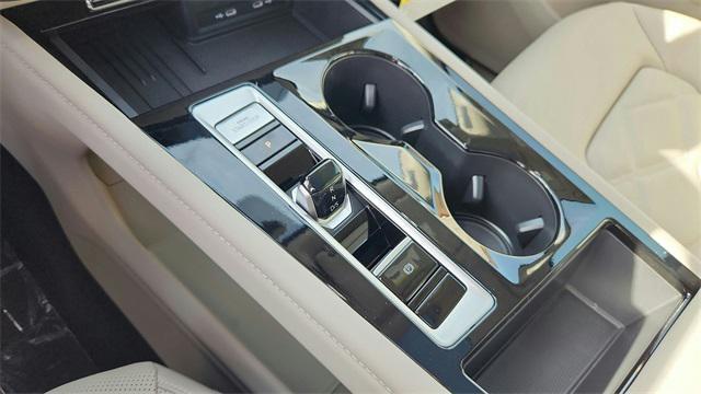 new 2025 Volkswagen Atlas car, priced at $42,012