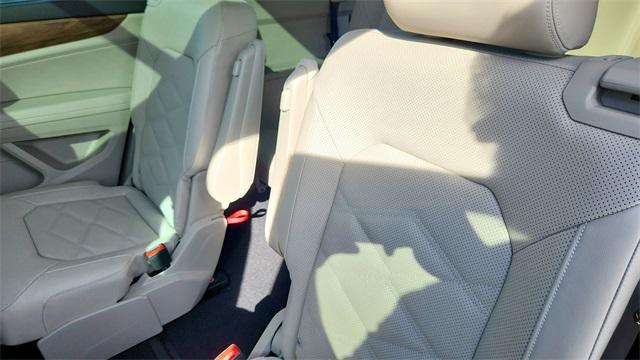 new 2025 Volkswagen Atlas car, priced at $43,012