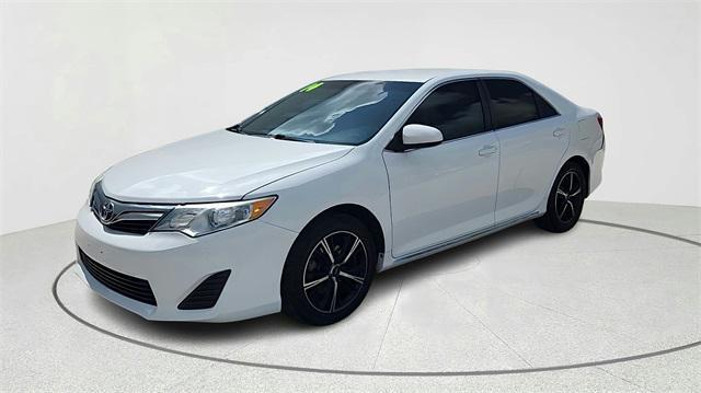 used 2014 Toyota Camry car, priced at $10,258