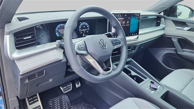 new 2025 Volkswagen Tiguan car, priced at $38,105