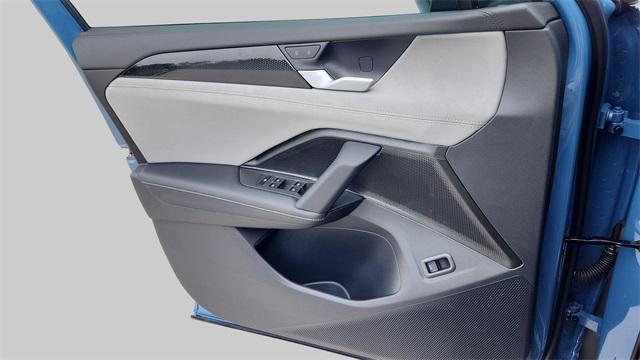new 2025 Volkswagen Tiguan car, priced at $38,105