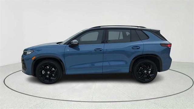new 2025 Volkswagen Tiguan car, priced at $38,105