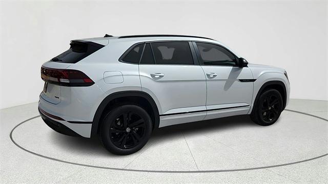 new 2025 Volkswagen Atlas Cross Sport car, priced at $45,900