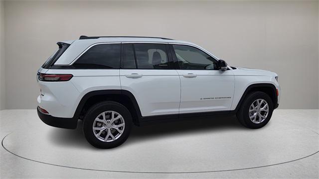 used 2022 Jeep Grand Cherokee car, priced at $33,500