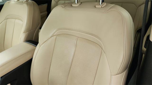 used 2022 Jeep Grand Cherokee car, priced at $33,500