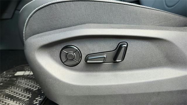 new 2025 Volkswagen Tiguan car, priced at $36,283