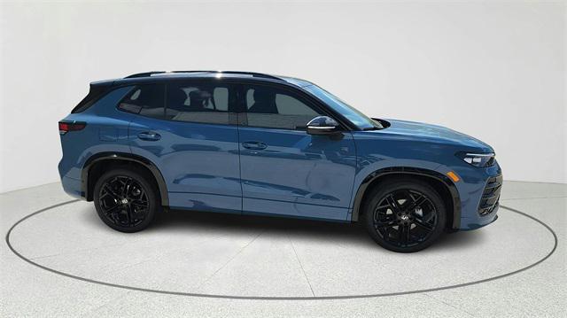 new 2025 Volkswagen Tiguan car, priced at $36,558
