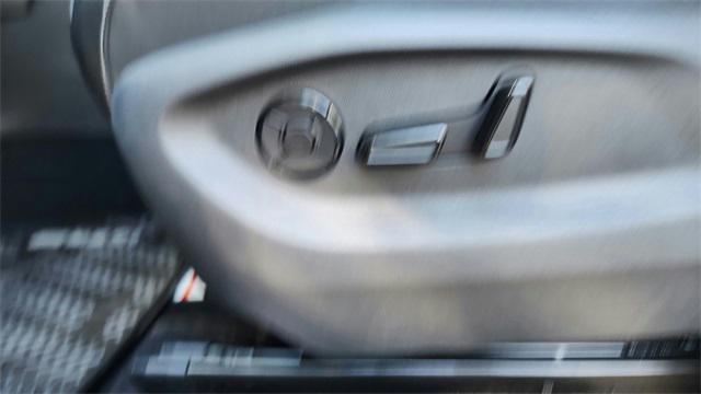 new 2025 Volkswagen Tiguan car, priced at $36,558