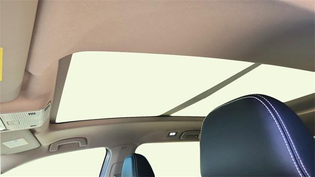 new 2025 Volkswagen Atlas car, priced at $42,414