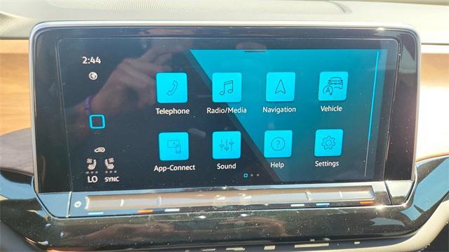 new 2025 Volkswagen Atlas car, priced at $42,414