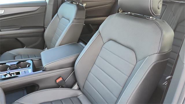 new 2026 Volkswagen Atlas Cross Sport car, priced at $52,826