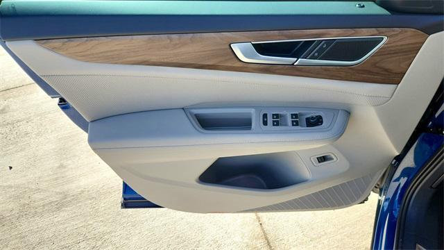 new 2025 Volkswagen Atlas car, priced at $42,839