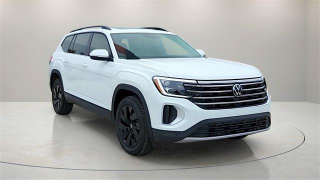 new 2025 Volkswagen Atlas car, priced at $43,989