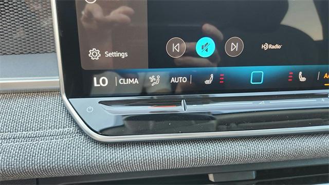 new 2025 Volkswagen Tiguan car, priced at $28,751