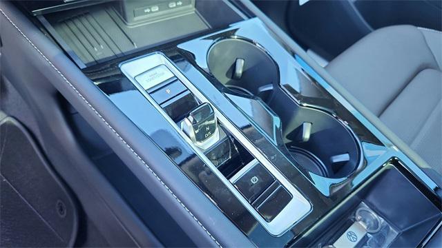 new 2025 Volkswagen Atlas car, priced at $46,894
