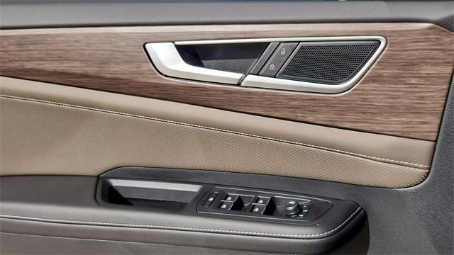 new 2025 Volkswagen Atlas car, priced at $46,894