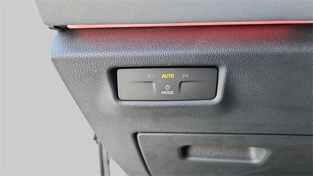 new 2025 Volkswagen Tiguan car, priced at $36,940
