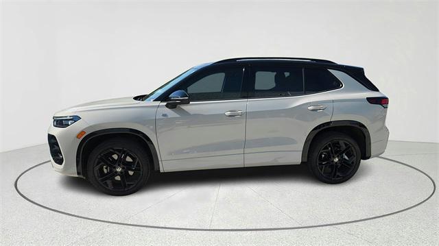 new 2025 Volkswagen Tiguan car, priced at $36,940