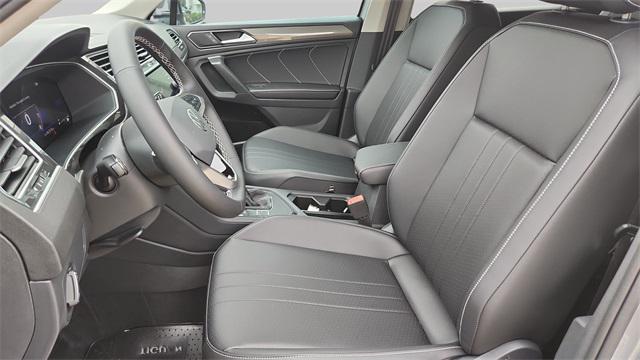 new 2024 Volkswagen Tiguan car, priced at $29,500