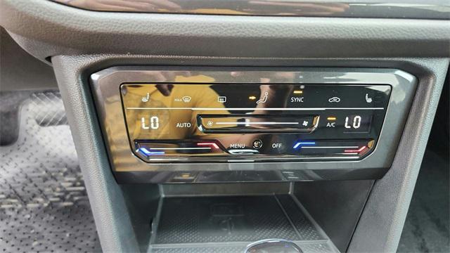 new 2024 Volkswagen Tiguan car, priced at $29,500