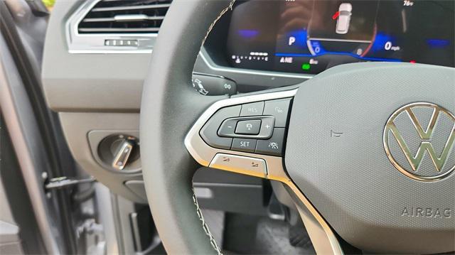 new 2024 Volkswagen Tiguan car, priced at $29,500