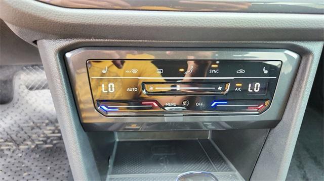 new 2024 Volkswagen Tiguan car, priced at $29,500