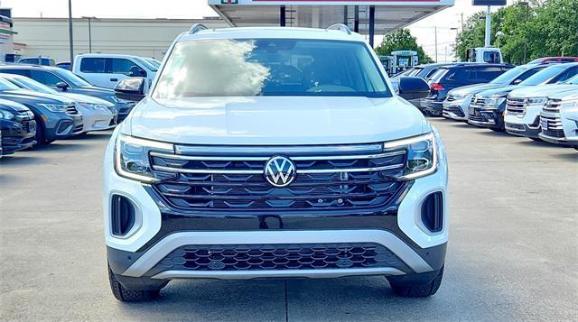 new 2025 Volkswagen Atlas car, priced at $46,555