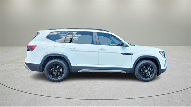 new 2025 Volkswagen Atlas car, priced at $46,555