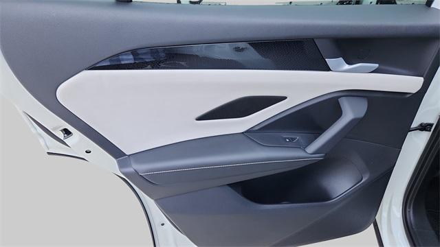 new 2025 Volkswagen Tiguan car, priced at $31,682