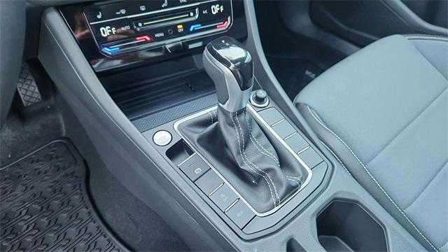 new 2025 Volkswagen Jetta car, priced at $26,571
