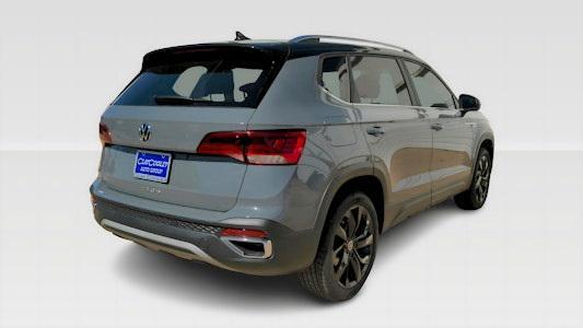 new 2024 Volkswagen Tiguan car, priced at $40,953