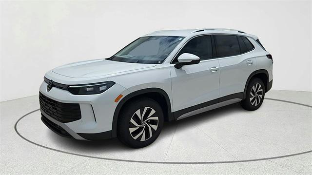 new 2025 Volkswagen Tiguan car, priced at $29,015