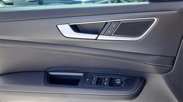 new 2025 Volkswagen Atlas Cross Sport car, priced at $50,872
