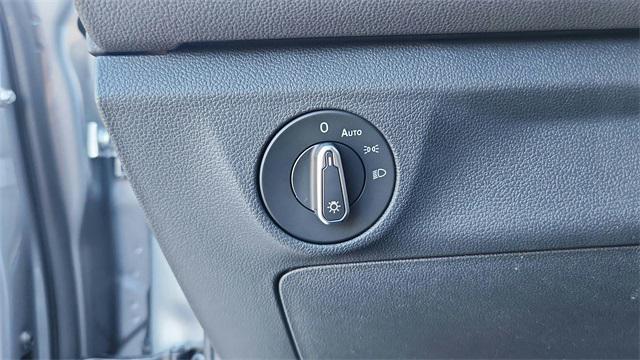 new 2025 Volkswagen Jetta car, priced at $24,682