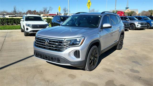 new 2025 Volkswagen Atlas car, priced at $43,555