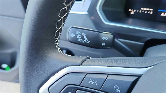 new 2024 Volkswagen Tiguan car, priced at $26,600