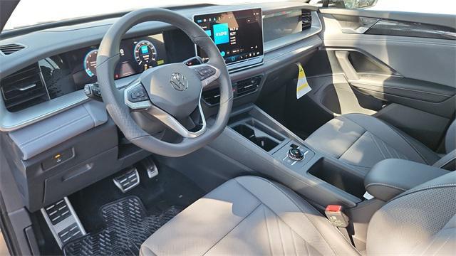 new 2025 Volkswagen Tiguan car, priced at $35,846