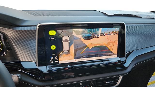 new 2026 Volkswagen Atlas Cross Sport car, priced at $55,886