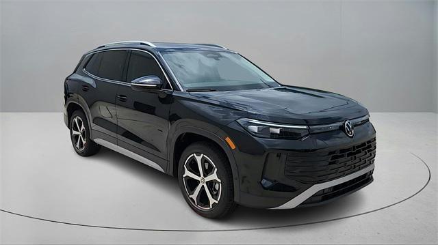 new 2025 Volkswagen Tiguan car, priced at $32,800