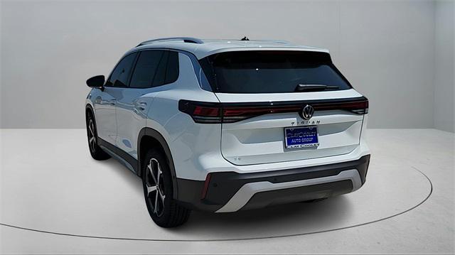new 2025 Volkswagen Tiguan car, priced at $32,672