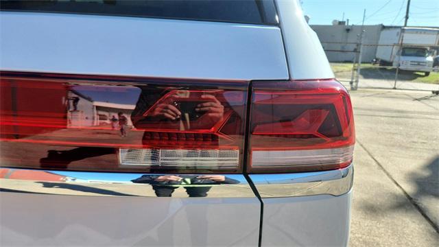 new 2025 Volkswagen Atlas car, priced at $42,734