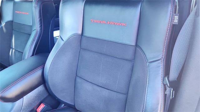 used 2021 Jeep Grand Cherokee car, priced at $28,571