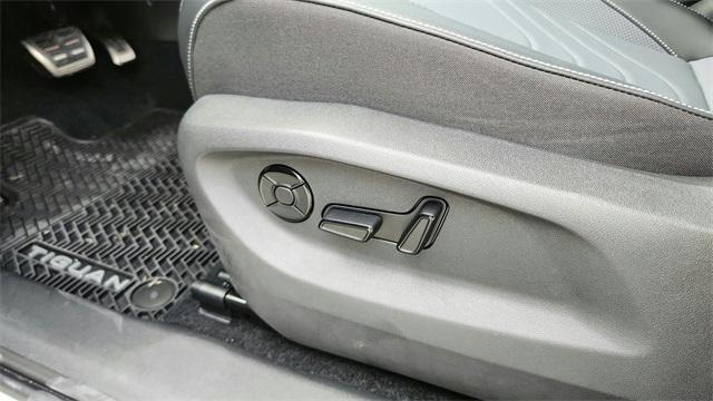 new 2025 Volkswagen Tiguan car, priced at $36,667