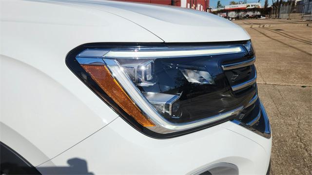 new 2025 Volkswagen Atlas car, priced at $43,012