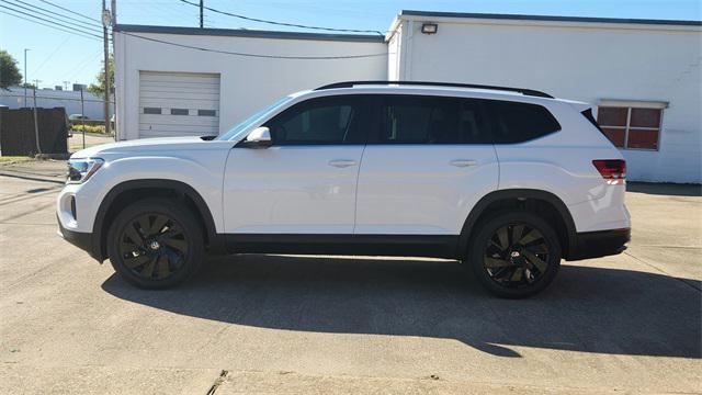 new 2025 Volkswagen Atlas car, priced at $43,012