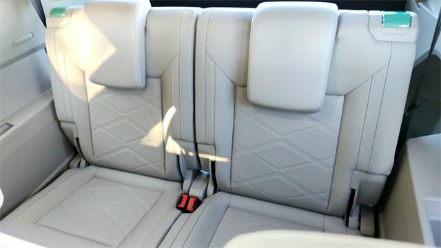 new 2025 Volkswagen Atlas car, priced at $39,697