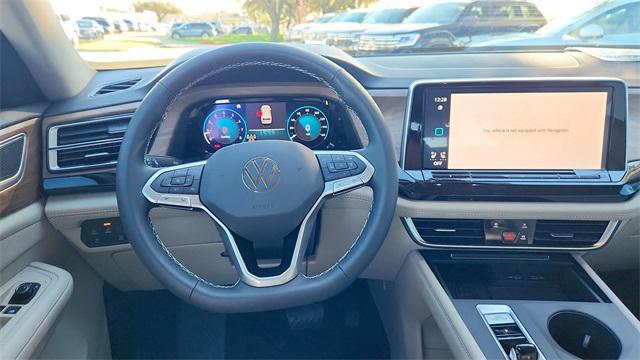 new 2025 Volkswagen Atlas car, priced at $39,697
