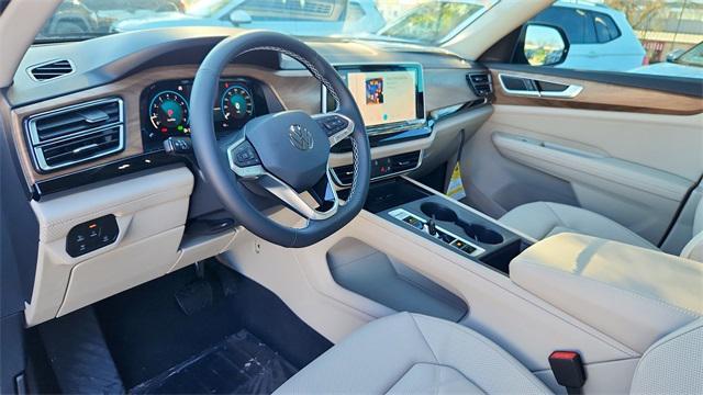 new 2025 Volkswagen Atlas car, priced at $39,697