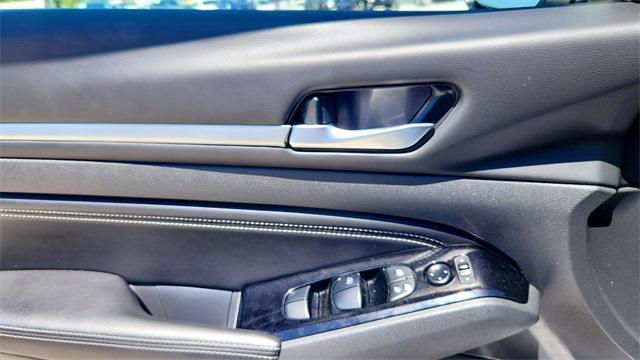 used 2023 Nissan Altima car, priced at $24,305