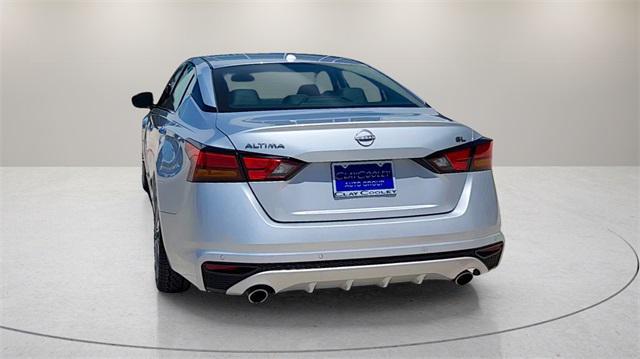 used 2023 Nissan Altima car, priced at $24,305